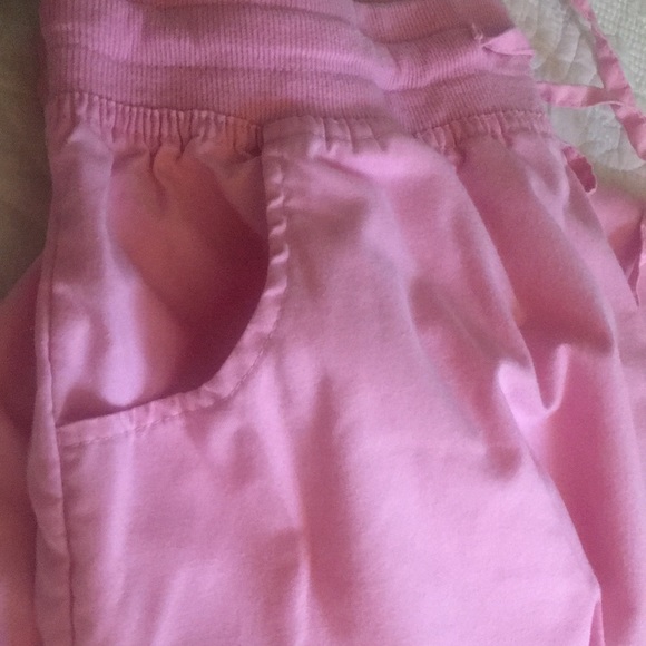 ❤️ PINK SCRUB PANTS BY JUST BE SIZE LARGE GUC - Picture 2 of 5
